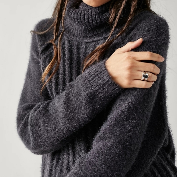 NWT FREE People turtleneck oversized XS - Picture 1 of 1